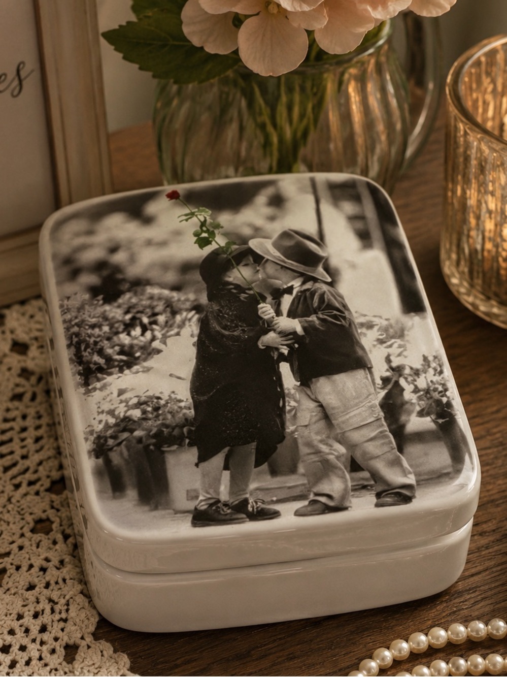 1996 FIGI First Kiss Musical Trinket Box Ceramic Keepsake